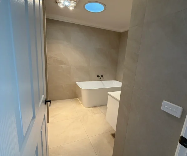 Ensuite bathroom renovation work Warranwood